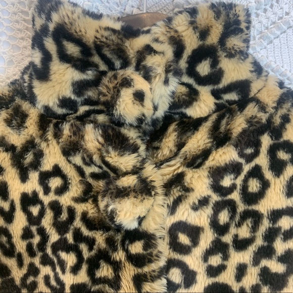🐆Women’s leopard print coat🐆 - Picture 2 of 3